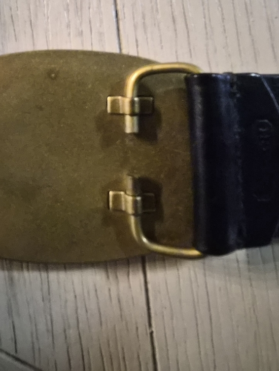 Coach Gold Oval Logo Buckle with Black Strap - Picture 3 of 5